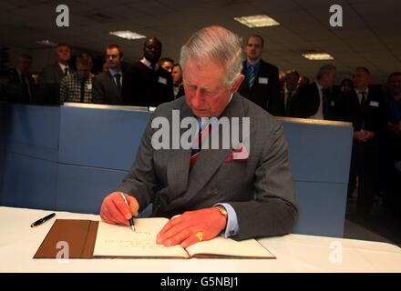 Prince Charles besucht Wales Stockfoto