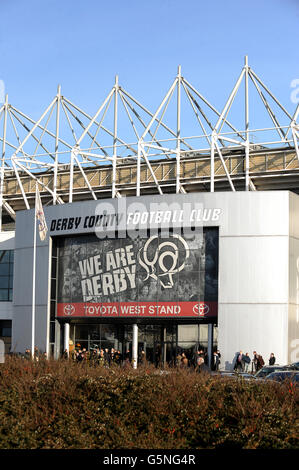 Fußball - Npower Football League Championship - Derby County gegen Leeds United - Pride Park Stockfoto