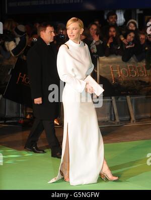 Cate Blanchett bei der UK Premiere von The Hobbit: Eine unerwartete Reise am Odeon Leicester Square, London. Stockfoto