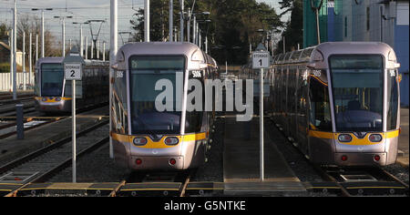 Eine Gesamtansicht der Luas-Trams in Sandyford, Dublin, da im vergangenen Jahr fast 30 Millionen Fahrgastfahrten auf der Luas gemacht wurden, zeigen Zahlen. Stockfoto