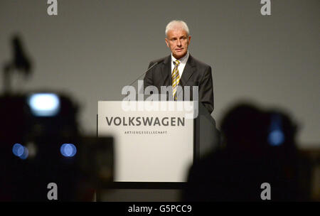 Hannover, Deutschland. 22. Juni 2016. Matthias Mueller, Vorsitzender des Vorstands der Volkswagen AG, besucht Volkswagen AG Hauptversammlung in Hannover, Deutschland, 22. Juni 2016. Foto: Sebastian Gollnow/Dpa/Alamy Live News Stockfoto