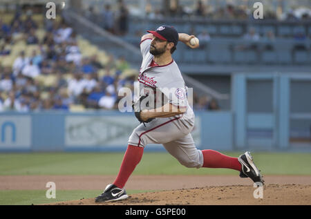 Los Angeles, Kalifornien, Vereinigte Staaten von Amerika, USA. 21. Juni 2016. LOS ANGELES, Kalifornien - Juni 21: Tanner Roark #57 von Washington Nationals wirft einen Pitch gegen die Los Angeles Dodgers im Dodger Stadium am 21. Juni 2016 in Los Angeles, California.ARMANDO ARORIZO © Armando Arorizo/Prensa Internacional/ZUMA Draht/Alamy Live News Stockfoto