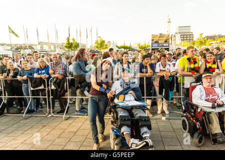 Kiel, Deutschland. 21. Juni 2016. Die Band Rükkenwind führt auf der Hörn-Bühne während der Kieler Woche 2016 Kredit: Björn Deutschmann/Alamy Live News Stockfoto