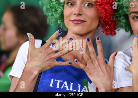 Lille, Frankreich. 22. Juni 2016. Anhänger (Italien); 22. Juni 2016 - Fußball: Uefa Euro Frankreich 2016, Gruppe E, Italien mit 0: 1 Irland am Stade Pierre Mauroy, Lille Metropole, Frankreich. Bildnachweis: Aicfoto/AFLO/Alamy Live-Nachrichten Stockfoto