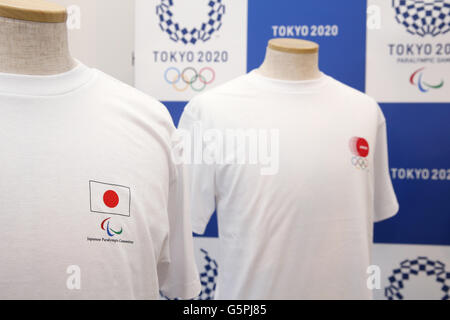 Tokio 2020 Olympischen und Paralympischen Spiele offiziellen waren, 22. Juni 2016: The Tokyo Organisationskomitee der Olympischen und Paralympischen Spiele eine Pressekonferenz, in Bezug auf die Tokyo 2020 Olympischen und Paralympischen Spiele offiziellen waren in Tokio, Japan. © Yusuke Nakanishi/AFLO SPORT/Alamy Live-Nachrichten Stockfoto