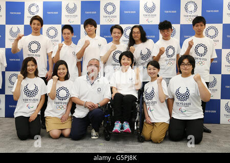 (L-R) Asao Tokolo, Aki Taguchi, 22. Juni 2016: Asao Tokolo und Aki Taguchi besucht Pressekonferenz, bei der Tokyo 2020 Olympischen und Paralympischen Spiele offiziellen waren in Tokio, Japan. © Yusuke Nakanishi/AFLO SPORT/Alamy Live-Nachrichten Stockfoto
