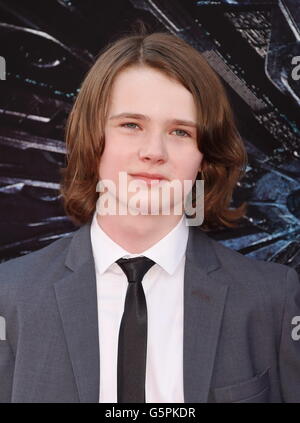 Hollywood, Kalifornien. 20. Juni 2016. HOLLYWOOD, CA - 20 Juni: Schauspieler Hays Wellford kommt bei der Premiere von 20th Century Fox "Independence Day: Wiederaufleben" in TCL Chinese Theatre am 20. Juni 2016 in Hollywood, Kalifornien. | Verwendung Weltweit/Picture Alliance © Dpa/Alamy Live-Nachrichten Stockfoto