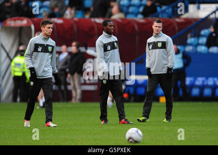 (Von links nach rechts) Burnleys Luke O'Neill, Marvyn Bartley und Kevin Long Stockfoto