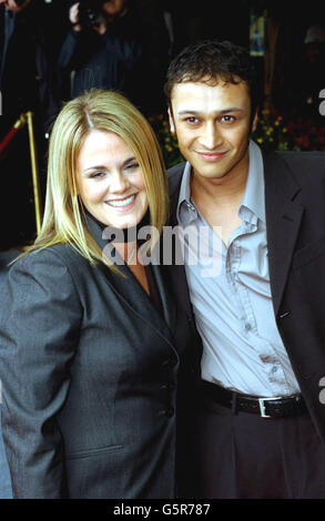 Chris Bisson, Schauspieler der Coronation Street, kommt zu den Mirror Pride of Britain Awards im Hilton Hotel in der Park Lane, London. Stockfoto