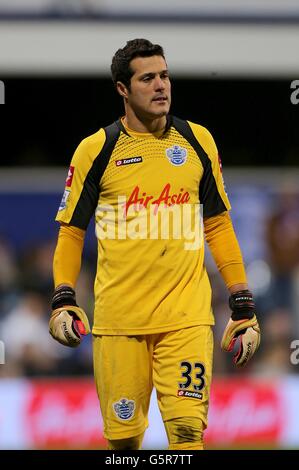 Fußball - Barclays Premier League - Queens Park Rangers gegen Liverpool - Loftus Road. Soares Julio Cesar, Torhüter der Queens Park Rangers Stockfoto