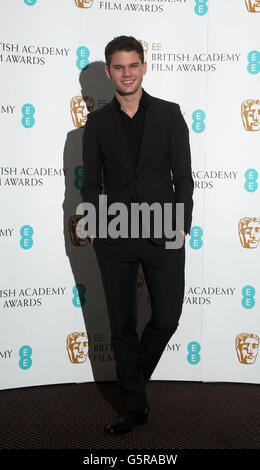 Jeremy Irvine am BAFTA-Hauptsitz in London, da die Nominierten bekannt gegeben werden. Stockfoto