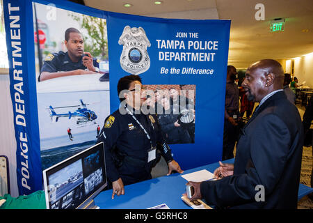 Miami Florida, Hyatt, Hotel, Unterkunft, Nationale Konferenz zur Verbrechensverhütung in der schwarzen Gemeinschaft, Anbieter, Jobmesse, Rekrutierer der Polizeiabteilung, Rekrutierer, Stockfoto