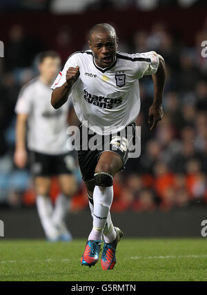 Fußball - FA Cup - Dritte Runde - Aston Villa / Ipswich Town - Villa Park. Nigel Reo-Coker, Stadt Ipswich Stockfoto