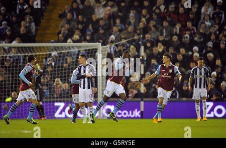 Fußball - Barclays Premier League - West Bromwich Albion gegen Aston Villa - The Hawthorns. Christian Benteke von Aston Villa feiert das Tor zum Eröffnungstreffer des Spiels Stockfoto