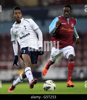 Fußball - FA Youth Cup - 4. Runde - West Ham United V Tottenham Hotspur - Upton Park Stockfoto