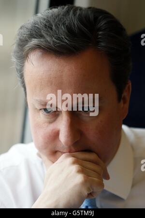HS2 Hochgeschwindigkeits-Bahnplan. Premierminister David Cameron reist mit dem Zug zu einer regionalen Kabinettssitzung nach Leeds. Stockfoto