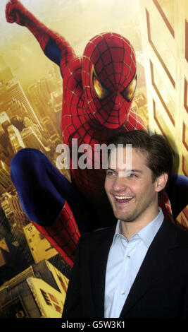 Spider-man-Filmpremiere. Tobey Maguire kommt zur Premiere von Spider-man im Mann's Theatre in Westwood Village, Los Angeles. Stockfoto