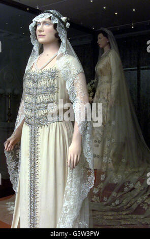Königliche Hochzeit Kleid Ausstellung Stockfoto