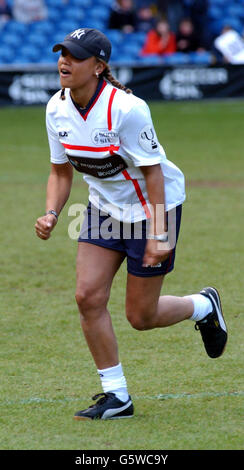 Soccer Six - Angela Griffin. Angela Griffin nimmt am Football-Turnier Music Industry Soccer Six auf dem Chelsea-Fußballplatz Stamford Bridge in London Teil. Stockfoto