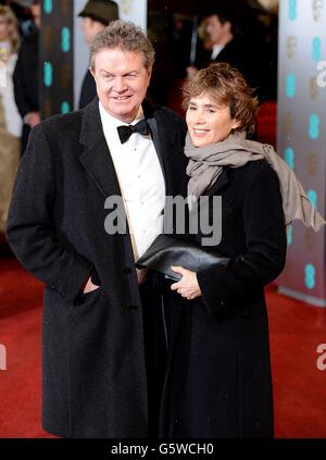 BAFTA Film Awards 2013 - Ankunft - London. John Madden bei der Ankunft für die British Academy Film Awards 2013 im Royal Opera House, Bow Street, London. Stockfoto