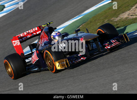 Toro Rossos Daniel Ricciardo während der Testphase im Circuito de Jerez, Jerez, Spanien. Stockfoto