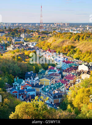 Draufsicht der altmodischen lang Bezirk in Kiew, die Hauptstadt der Ukraine Stockfoto