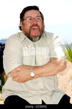 Ricky Tomlinson posiert für Fotografen während einer Fotoaufnahme für seinen neuen Film „Once Upon a Time in the Midlands“ am Strand des Grand Hotels während der 55. Filmfestspiele von Cannes. Stockfoto