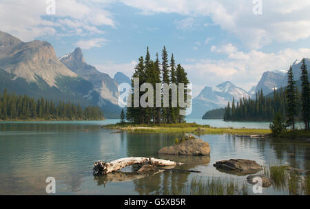 Spirit Island im Maligne Lake. Jasper. Kanada-Landschaft Stockfoto