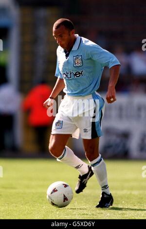 Fußball - Manchester City. Terry Phelan, Manchester City Stockfoto