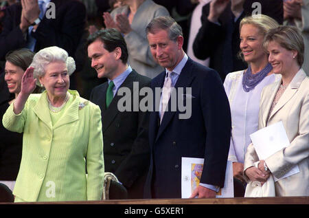 Royalty - Thronjubiläums von Königin Elisabeth II. Stockfoto