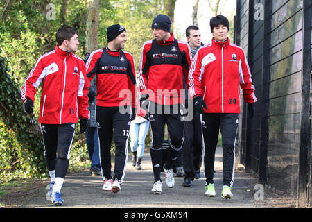 Swansea's (links nach rechts) Pablo Hernandez, Itay Shechter, Michu und Ki Sung-Yong während des Media Day im Liberty Stadium, Swansea. Stockfoto