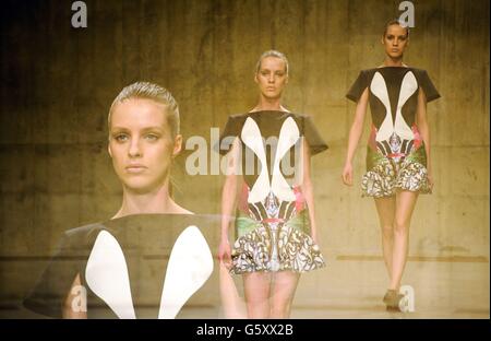 Peter Pilotto Catwalk - London Fashionweek 2013 Stockfoto