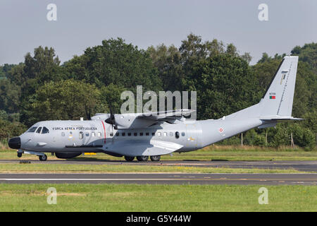 CASA C-295MPA Maritime Patrol Aircraft (serielle 16708) aus der portugiesischen Luftwaffe (Força Aérea Portuguesa) Stockfoto