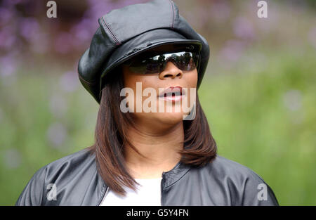 Gabrielle beim Safeway Picnic 2002, einem jährlichen Sommerkonzert zugunsten des Prince's Trust, im Hyde Park in London. Stockfoto