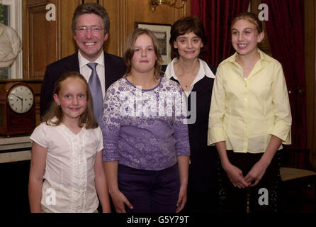 Cherie Booth Downing Street Tea Party Stockfoto