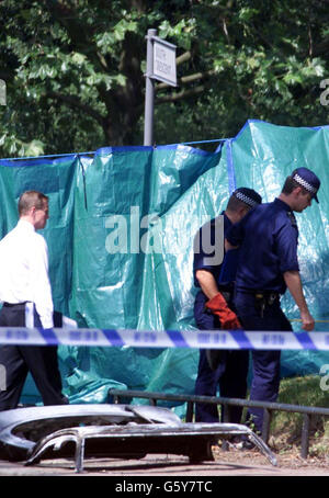 Ausgebrannten Auto in West Ham - Tatort Stockfoto