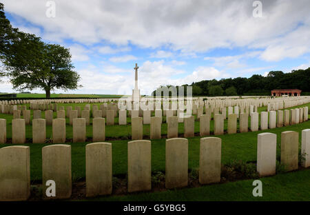 London-Friedhof und Erweiterung, Longueval, Frankreich, wo einige der Soldat kämpfte in der Schlacht an der Somme, die am 1. Juli 1916 begonnen begraben sind. Stockfoto