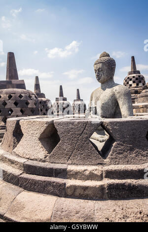 Buddha-Statuen in Borobudur Tempel Indonesien Stockfoto