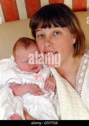Emma Peake mit baby Stockfoto