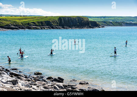 Paddle Boarding nach Lahinch, Co. Clare, Irland Stockfoto