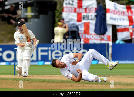 Fussball - zweite Test - New Zealand V England - Tag vier - Hawkins Becken Reserve Stockfoto