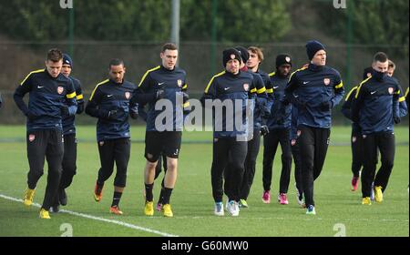 Fußball - UEFA Champions League - FC Bayern München V Arsenal - Arsenal Trainingseinheit - London Nachbarschaft Trainingsgelände Stockfoto