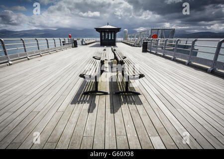 Beaumaris Pier auf der Isle of Anglesey Stockfoto