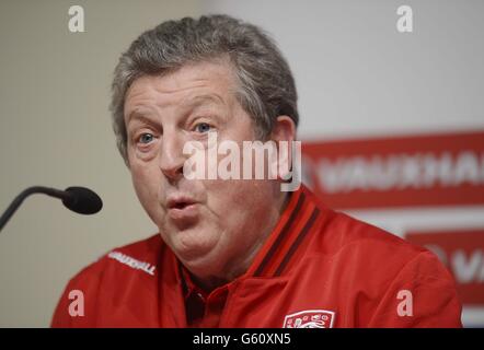 Der englische Manager Roy Hodgson während der Pressekonferenz im Best Western Palace Hotel, Serravalle, San Marino. Stockfoto