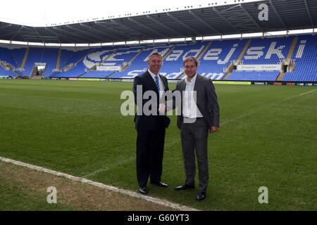 Fußball - Barclays Premier League - Lesung-Pressekonferenz - Madejski-Stadion Stockfoto