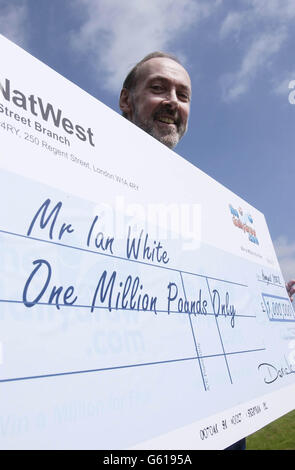 Ian White - Internet-Lotto-Gewinner Stockfoto