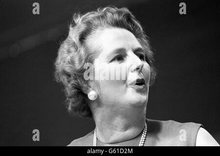 Margaret Thatcher, Abgeordnete von Finchley, die von Edward Heath, Oppositionsführer, zum Nachfolger von Sir Edward Boyle als Lehrsprecherin im Schattenkabinett ernannt wurde. Frau Thatcher war früher Schattenministerin für Verkehr. Stockfoto