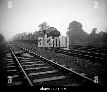 Transport - Pullman Express - Brookman Park - 1958 Stockfoto