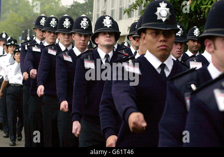 Metropolitan Police Training und fahren Schule Rekruten Stockfoto