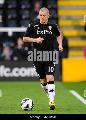 Fußball - Barclays Premier League - Fulham gegen Chelsea - Craven Cottage. Mladen Petric, Fulham Stockfoto